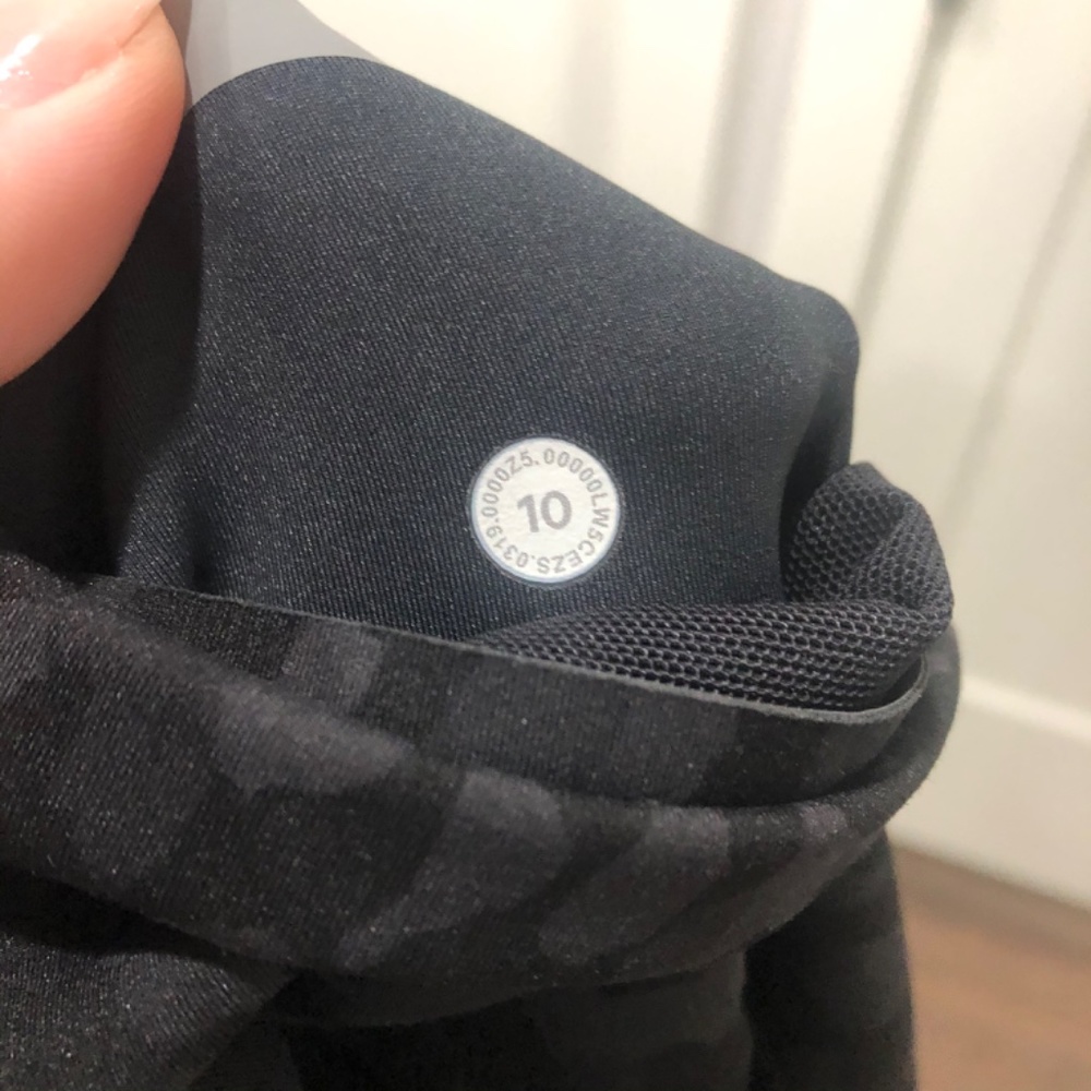 Lululemon In Movement 25” - Picture 4 of 4
